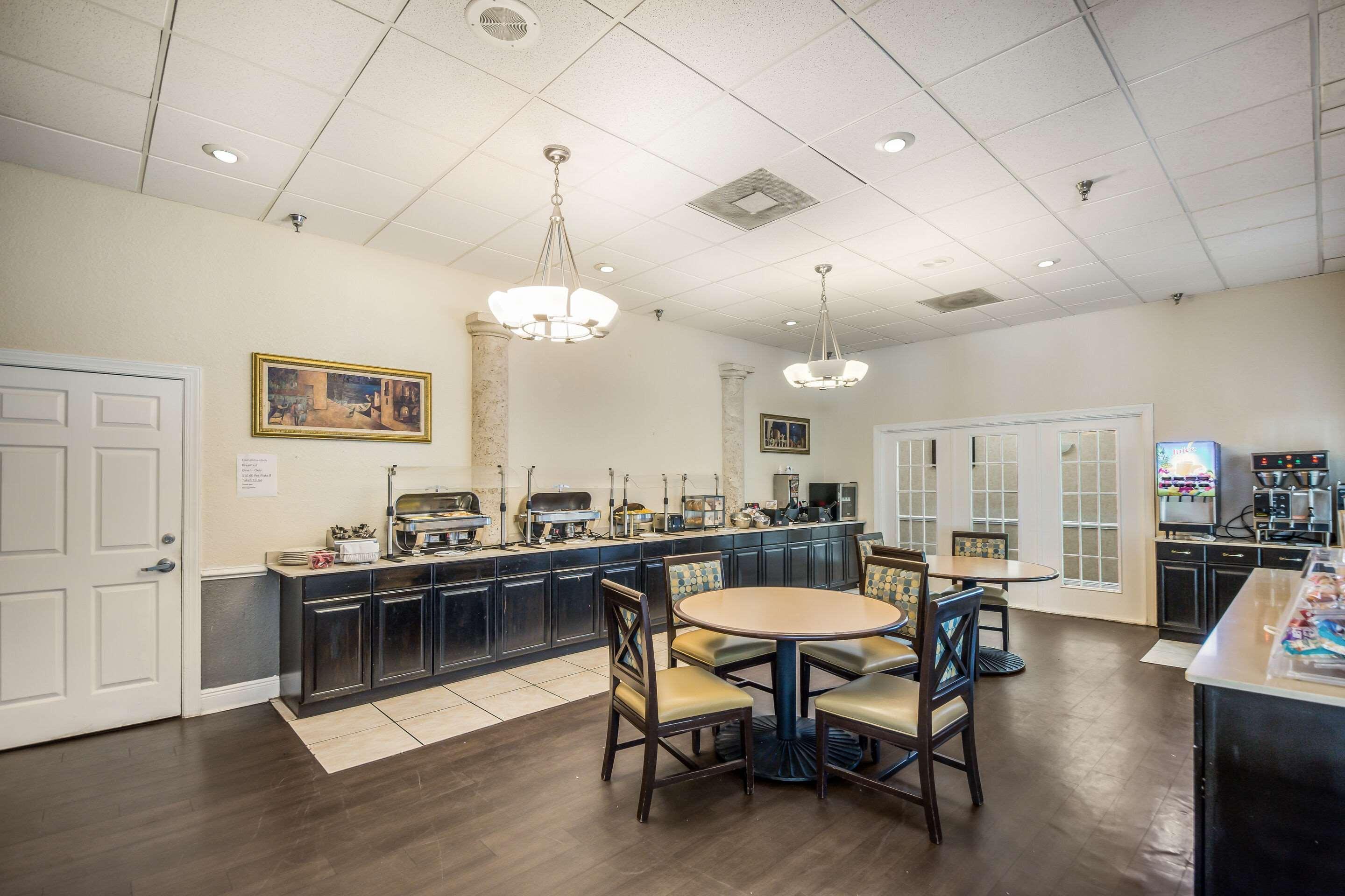 Clarion Inn & Suites Central Clearwater Beach Luaran gambar
