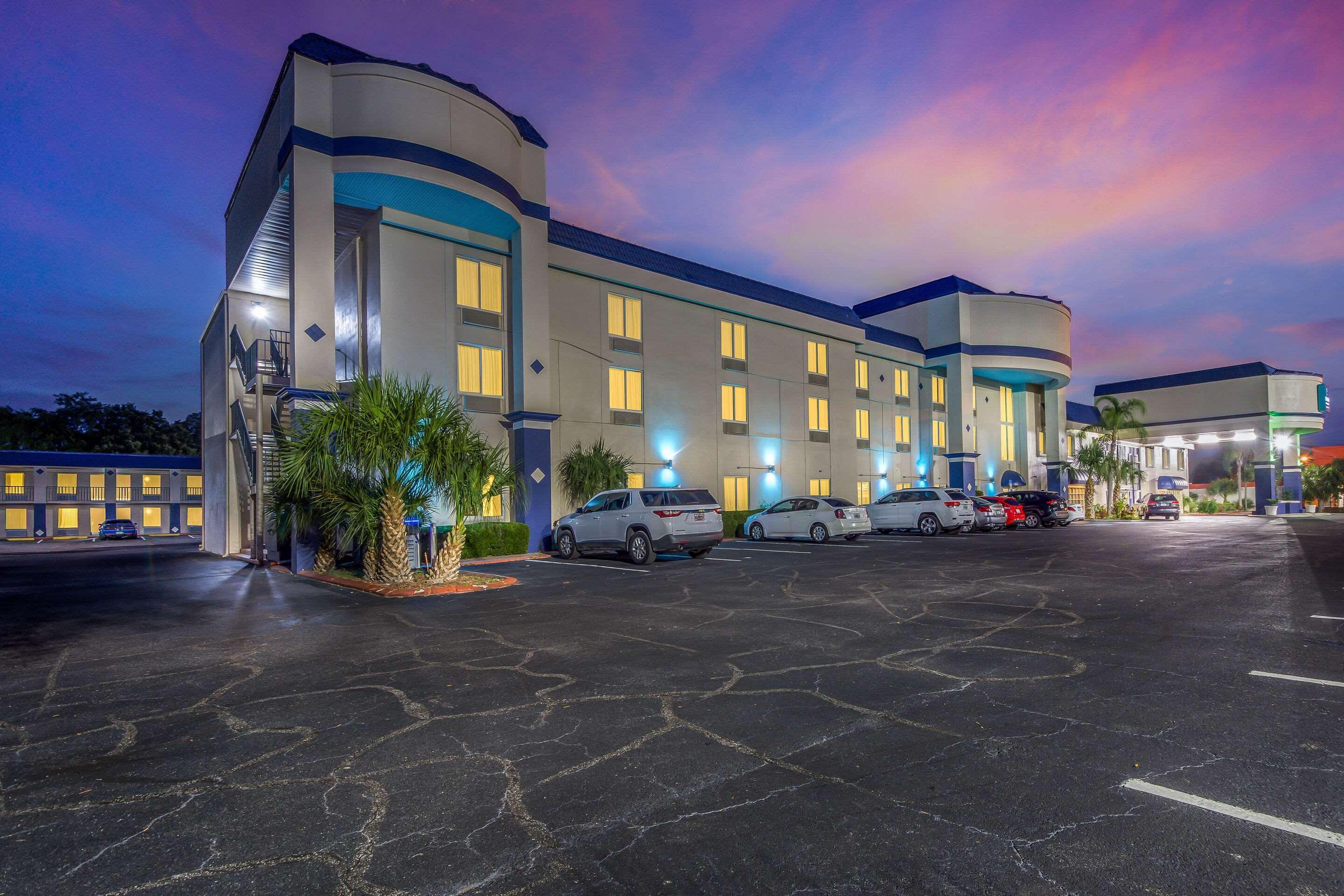 Clarion Inn & Suites Central Clearwater Beach Luaran gambar