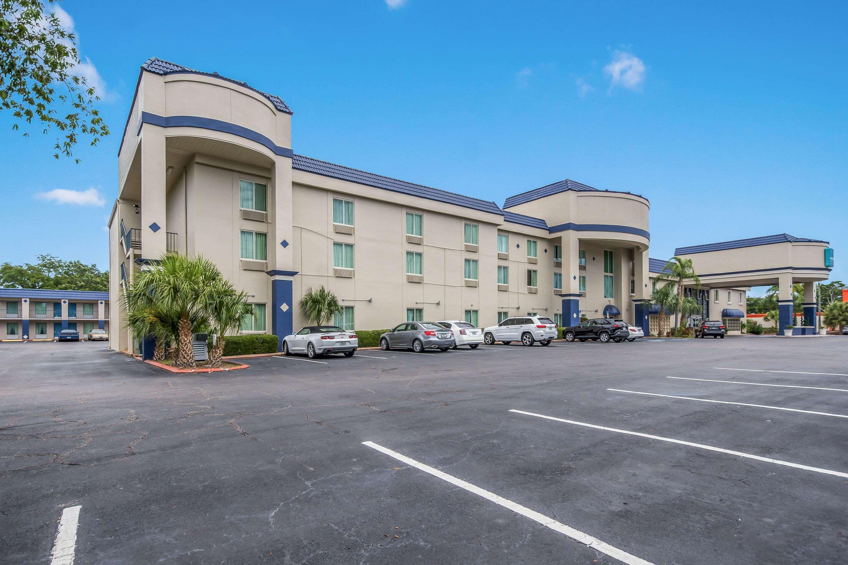 Clarion Inn & Suites Central Clearwater Beach Luaran gambar